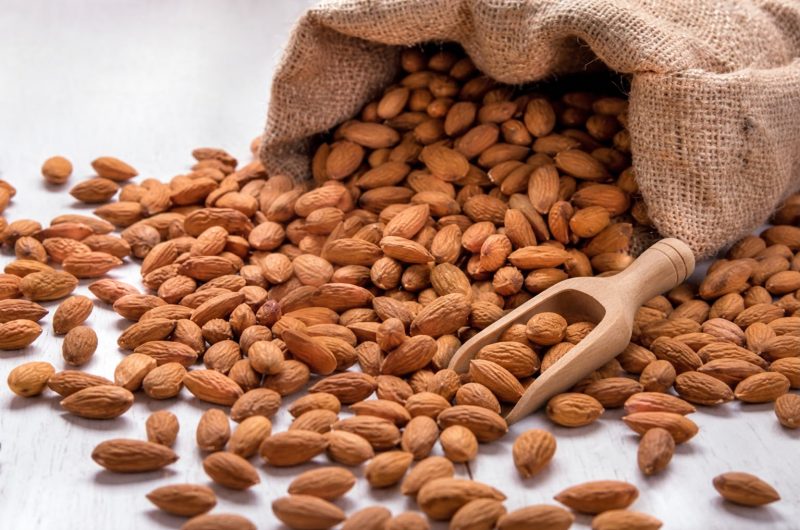 Shelled Almonds
